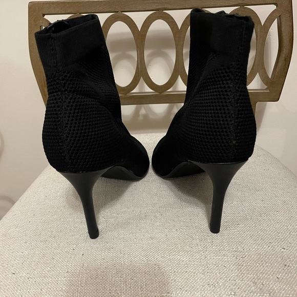 Bleeker & Bond black mesh open toe booties 8.5 - Picture 6 of 10